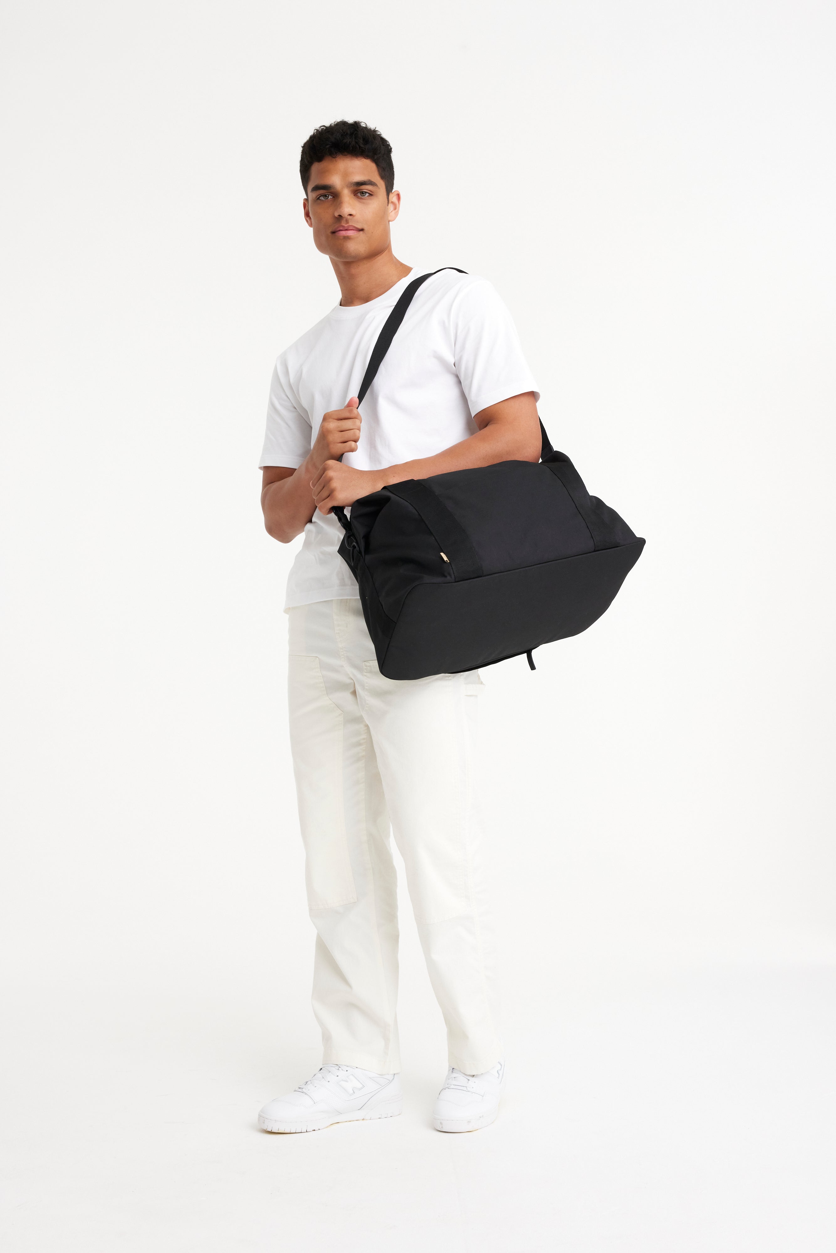 Resale The B�ISics Duffle in Black
