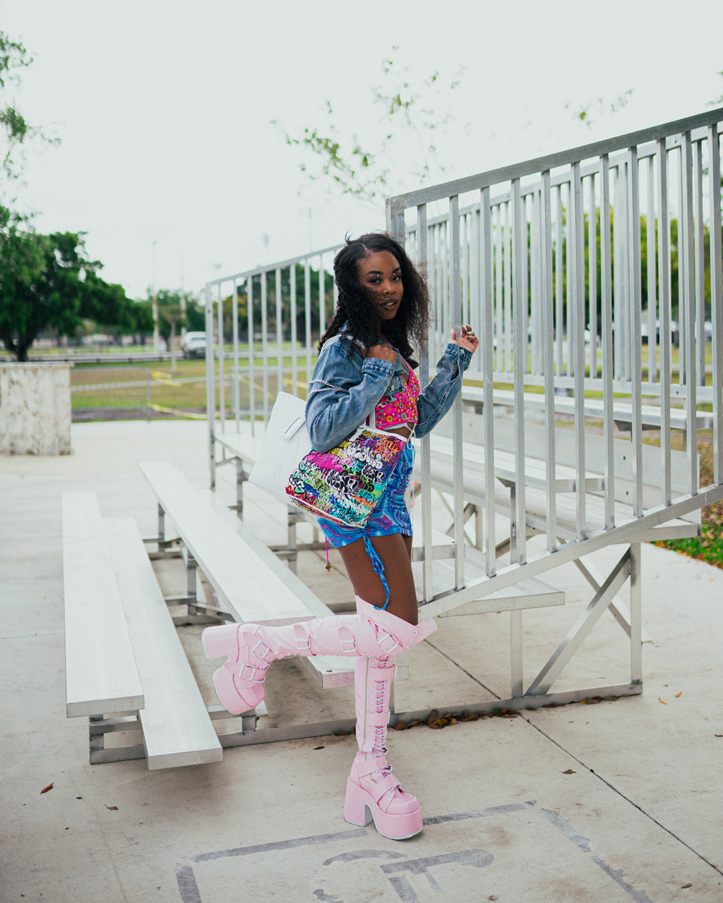 HALF GRAFF TOTE