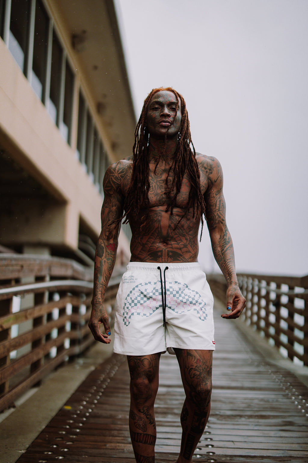 SHARK CENTRAL DYNAMIC SWIM SHORTS